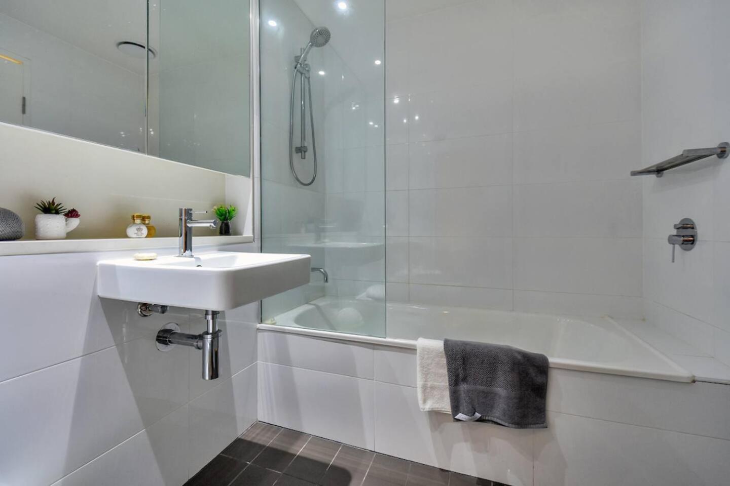 Darwin Waterfront Luxury Apartment Exteriör bild